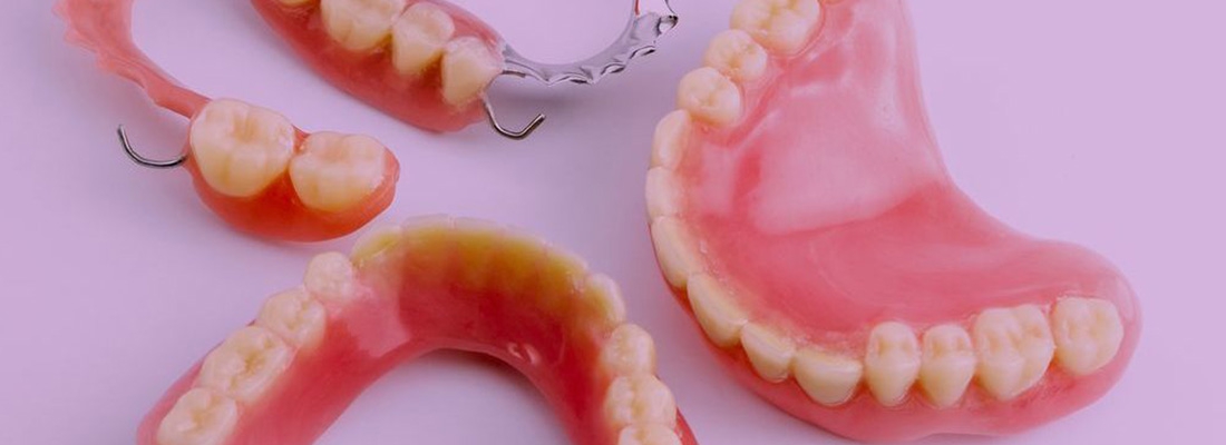 انواع دندان مصنوعی جایگزین دندان