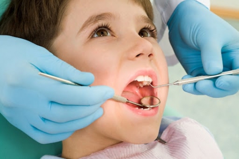 درمان پوسیدگی دندان شیری